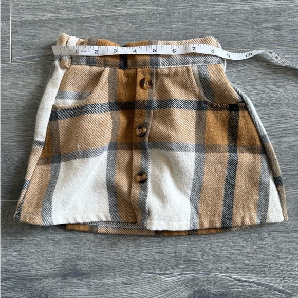 Pink and White Ruffle Tops with Brown Plaid Skirt Size 2T - Picture 12 of 12